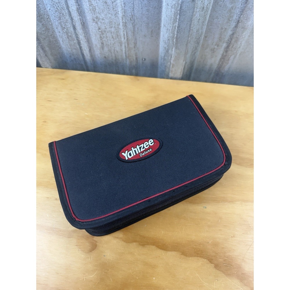 Yahtzee Deluxe Travel Edition 2003 Game Folio w/ Black Nylon Zip Case